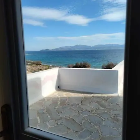 Beachfront Gia Paros Hébergement de vacances