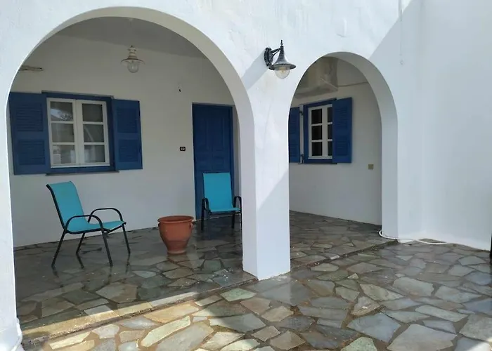 Beachfront Gia Paros *