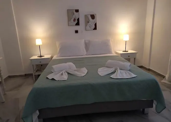 Beachfront Gia Paros